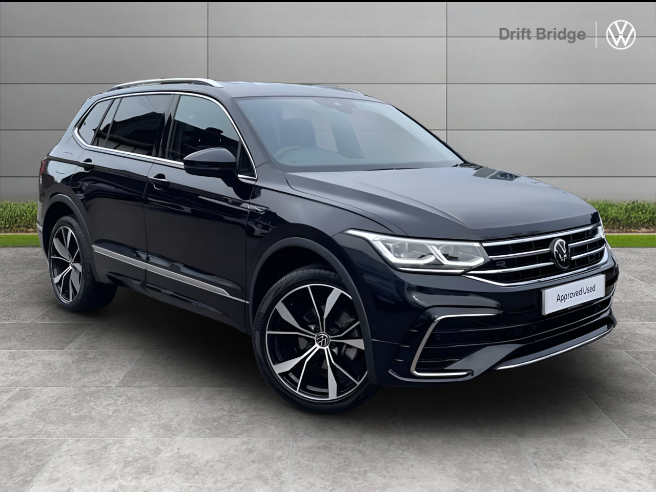 Main listing image - Volkswagen Tiguan Allspace