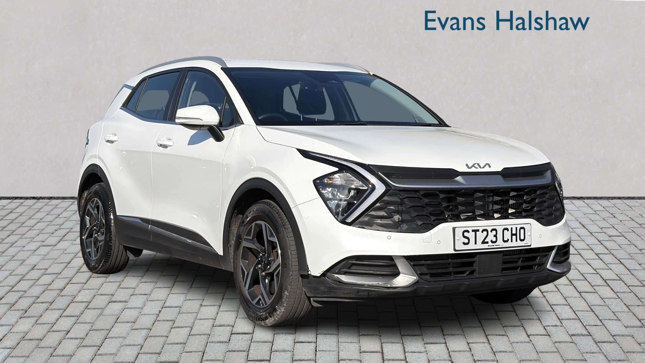 Main listing image - Kia Sportage