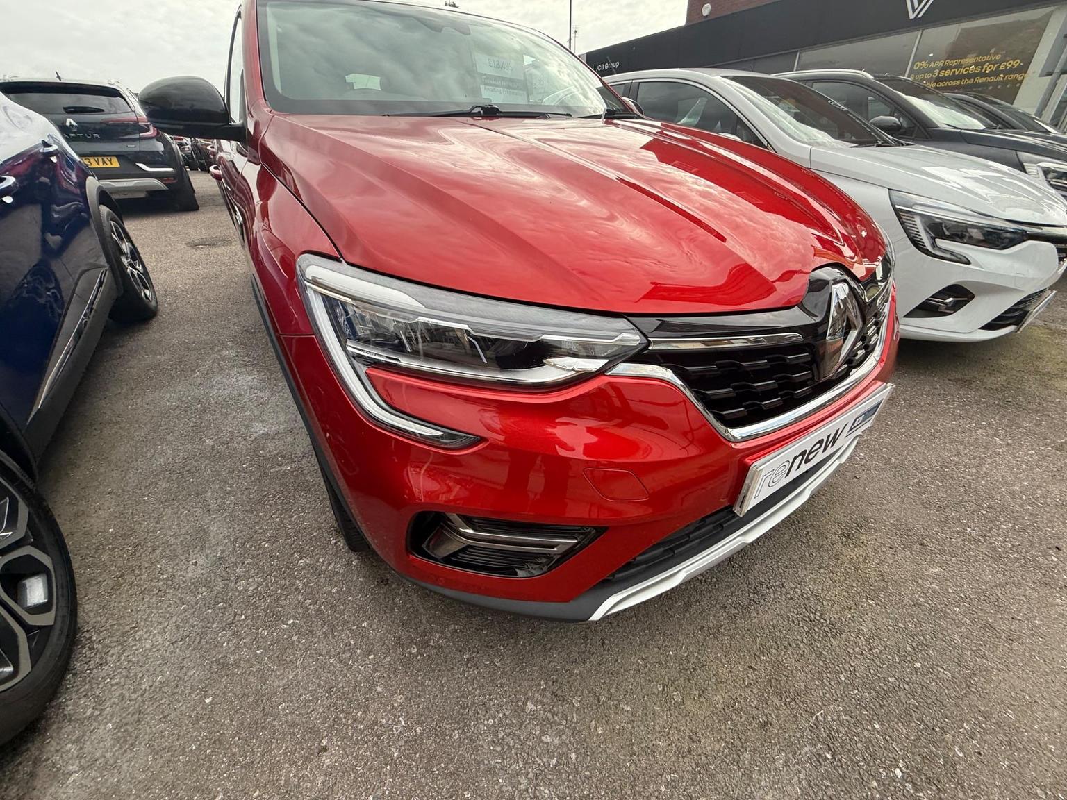 Main listing image - Renault Arkana