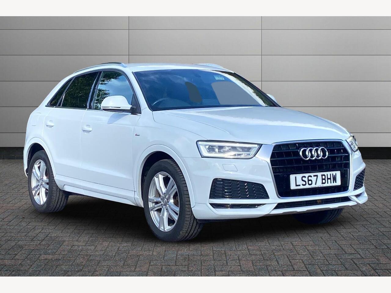 Main listing image - Audi Q3
