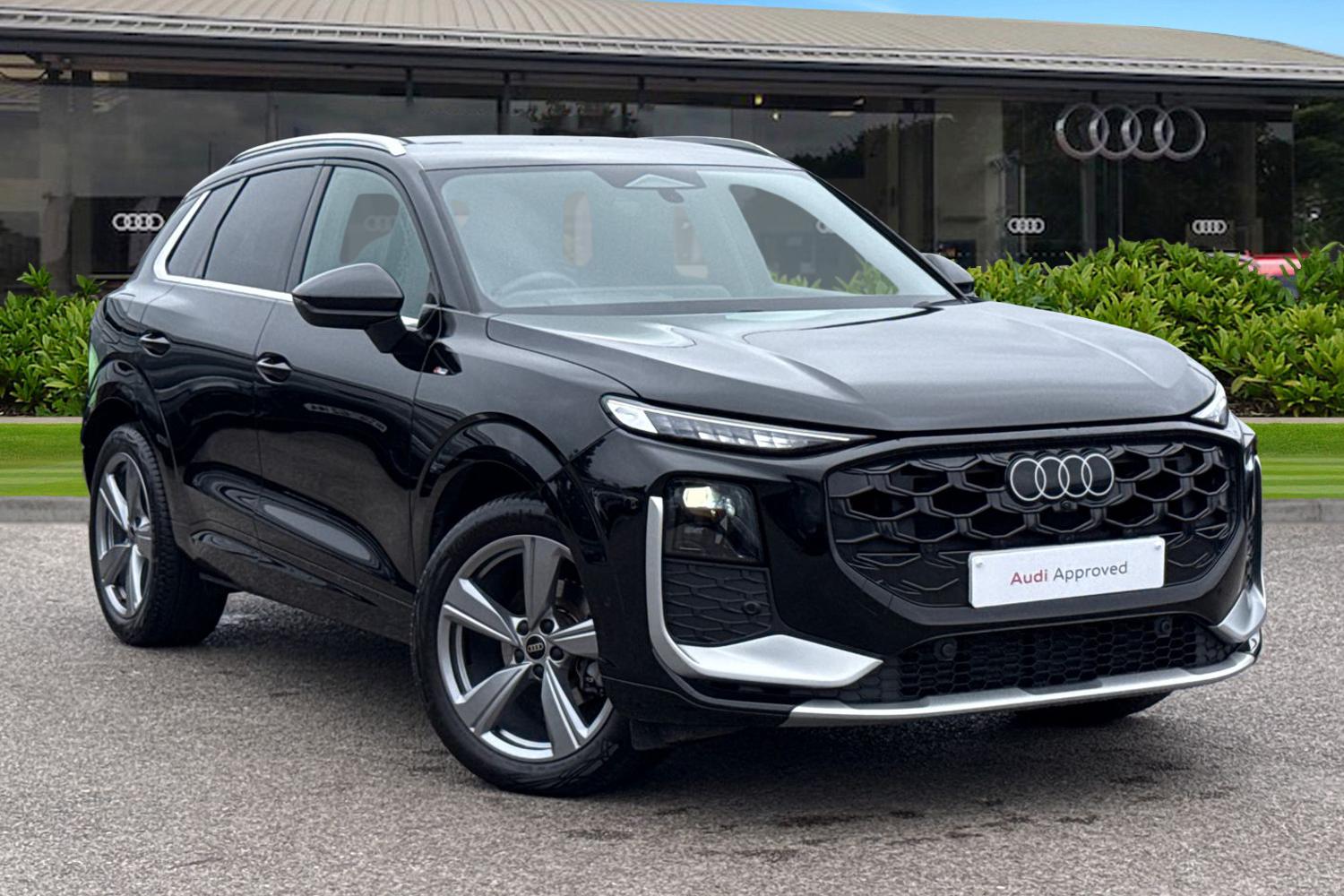 Main listing image - Audi Q3
