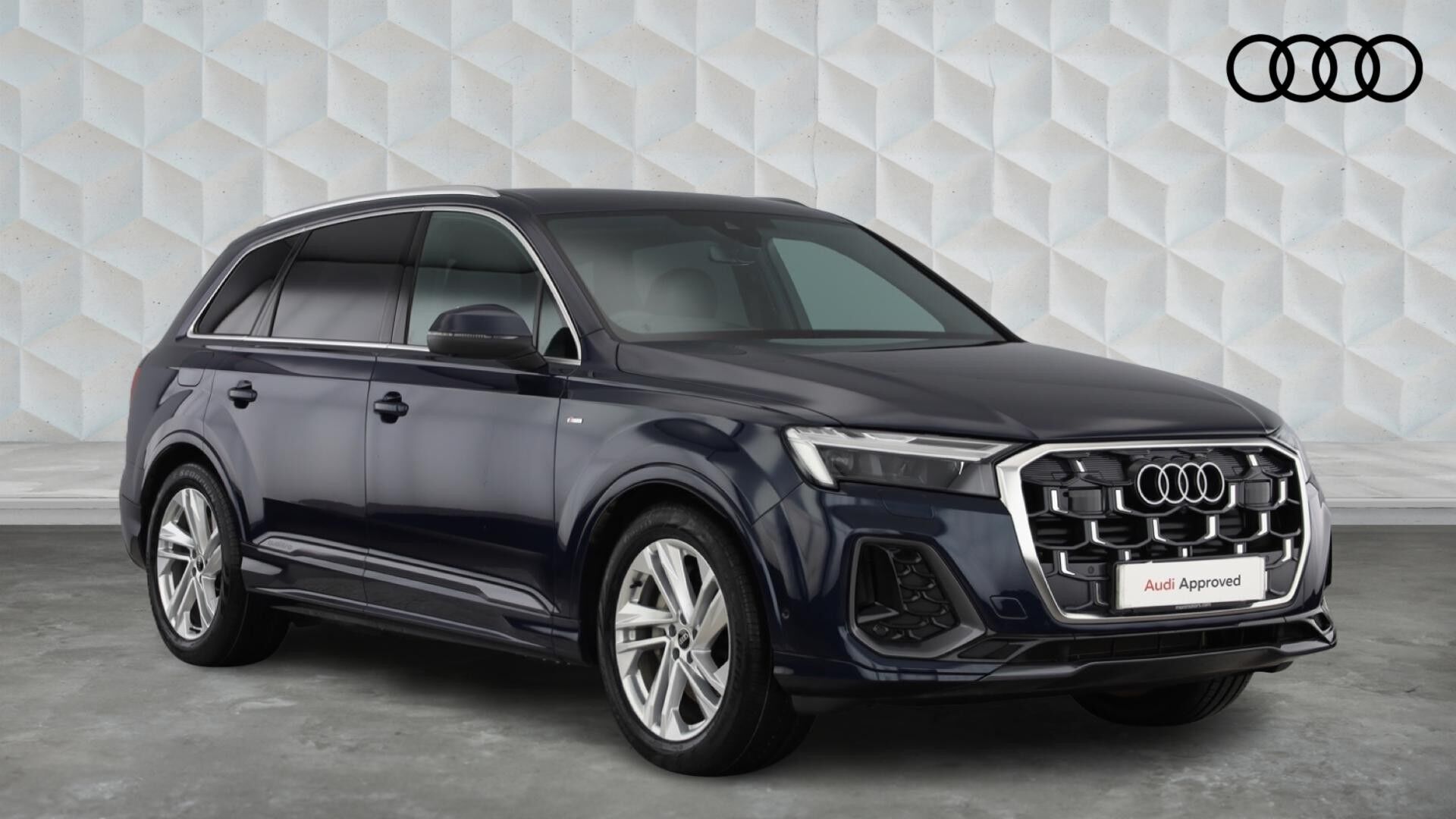 Main listing image - Audi Q7