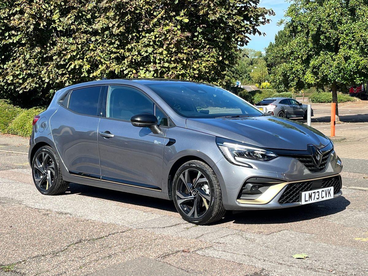 Main listing image - Renault Clio