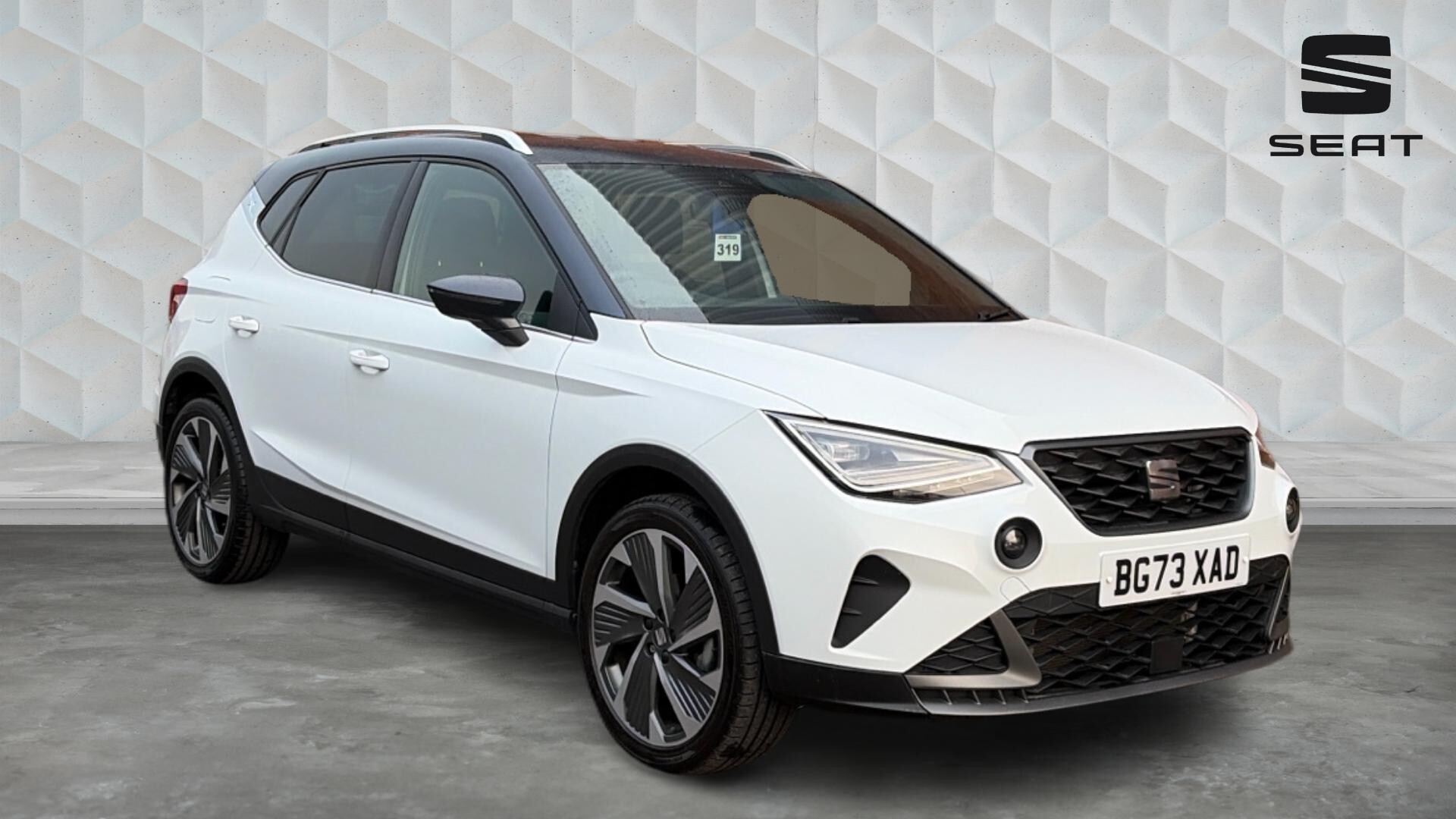 Main listing image - SEAT Arona