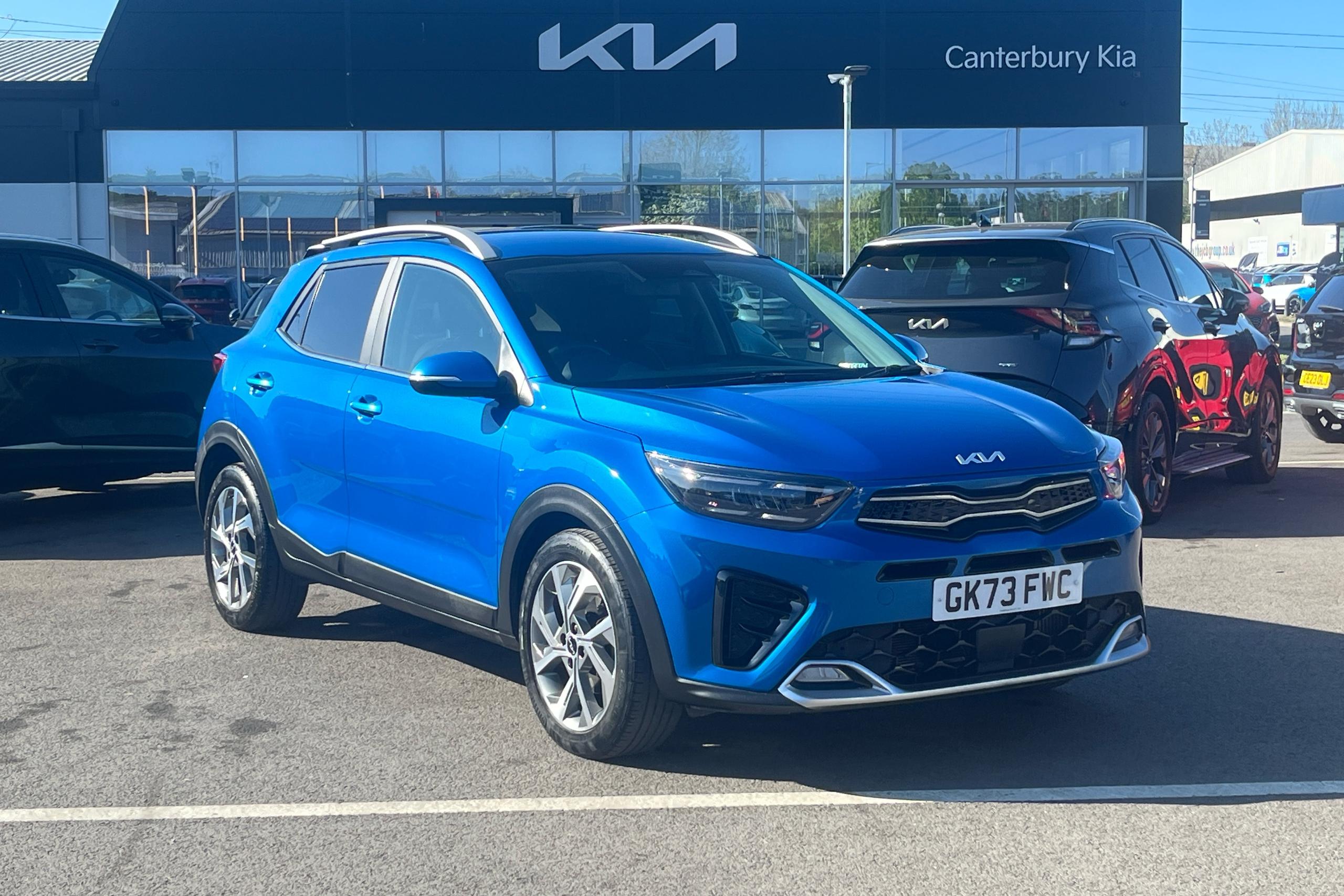 Main listing image - Kia Stonic