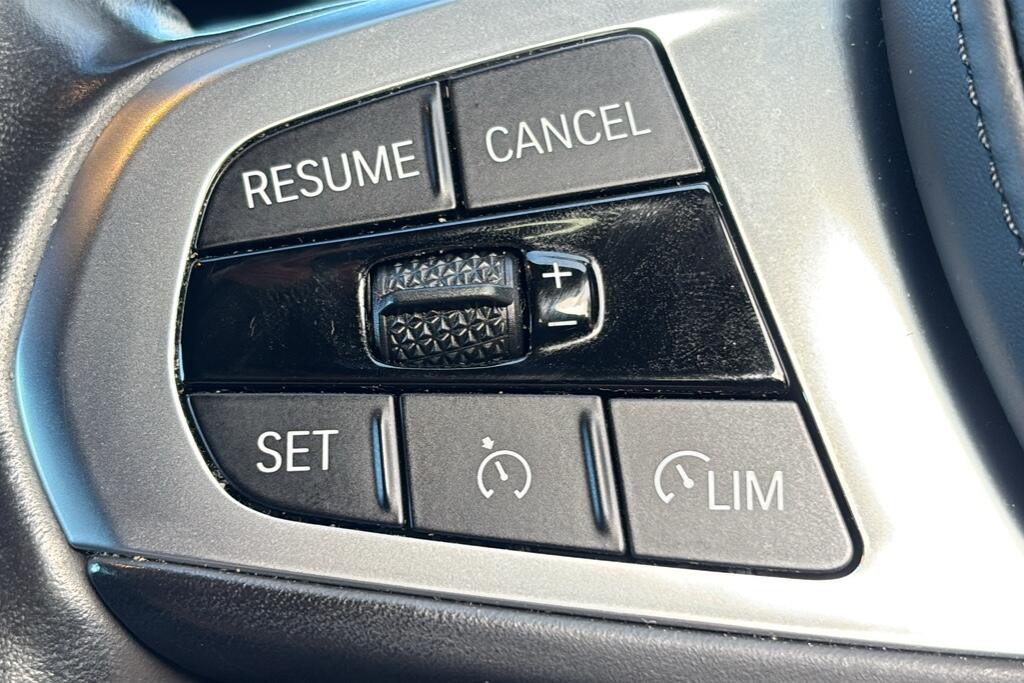 Main listing image - BMW 3 Series Touring