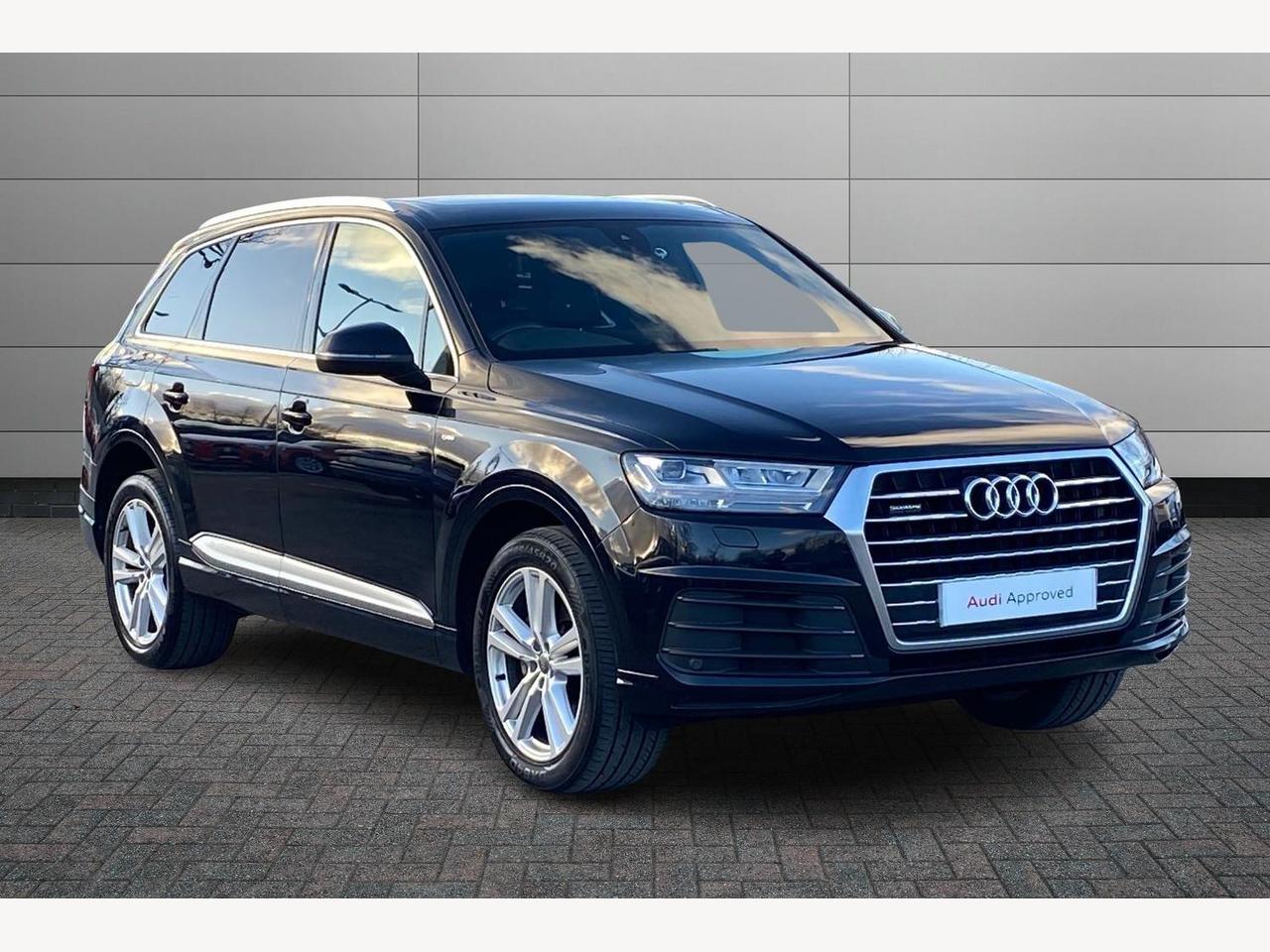 Main listing image - Audi Q7