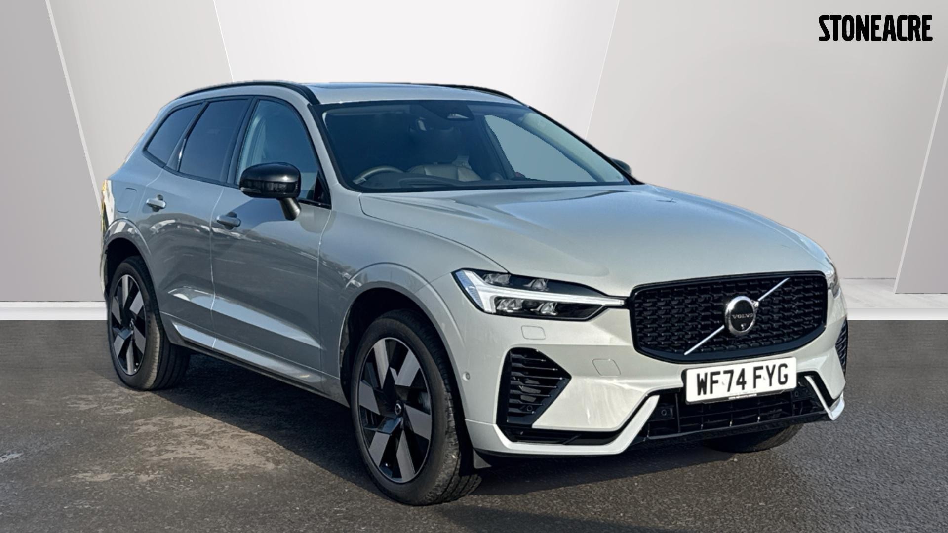 Main listing image - Volvo XC60