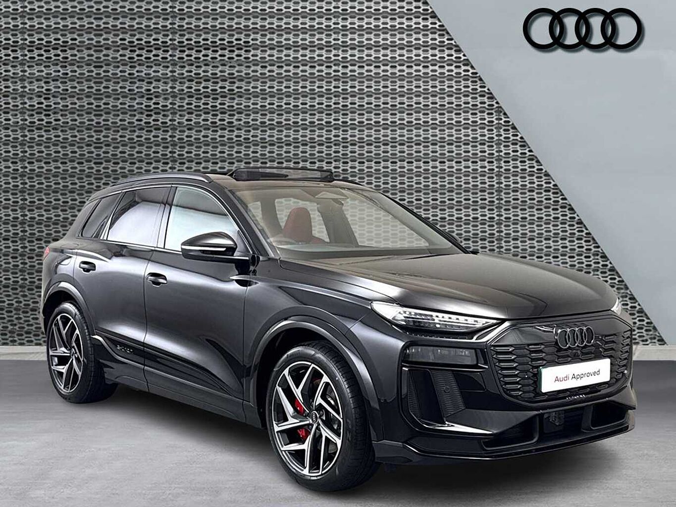 Main listing image - Audi Q6