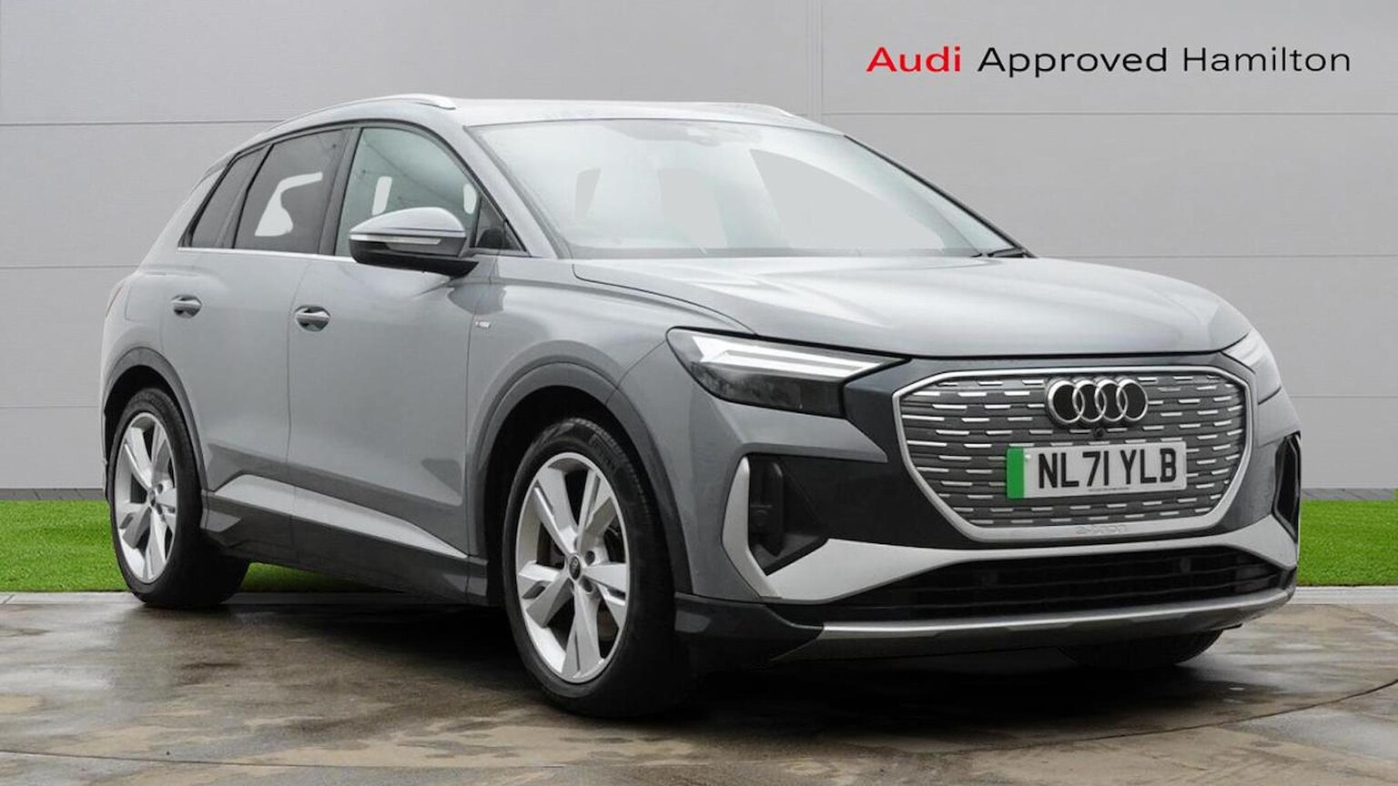 Main listing image - Audi Q4