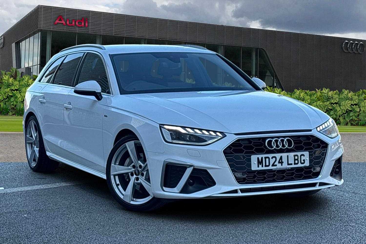 Main listing image - Audi A4 Avant