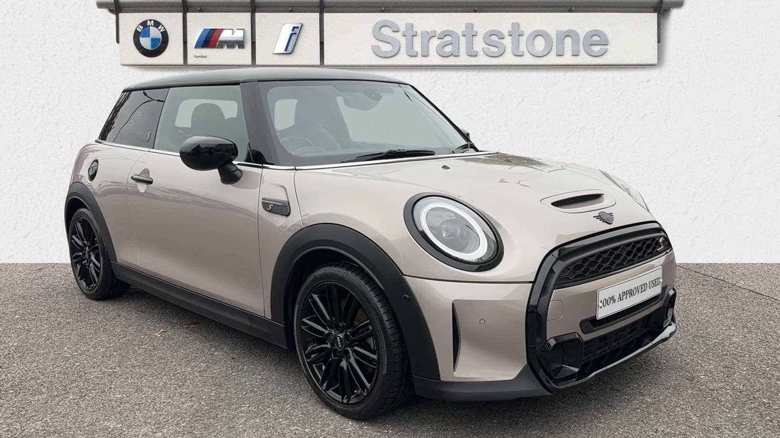 Main listing image - MINI Hatchback