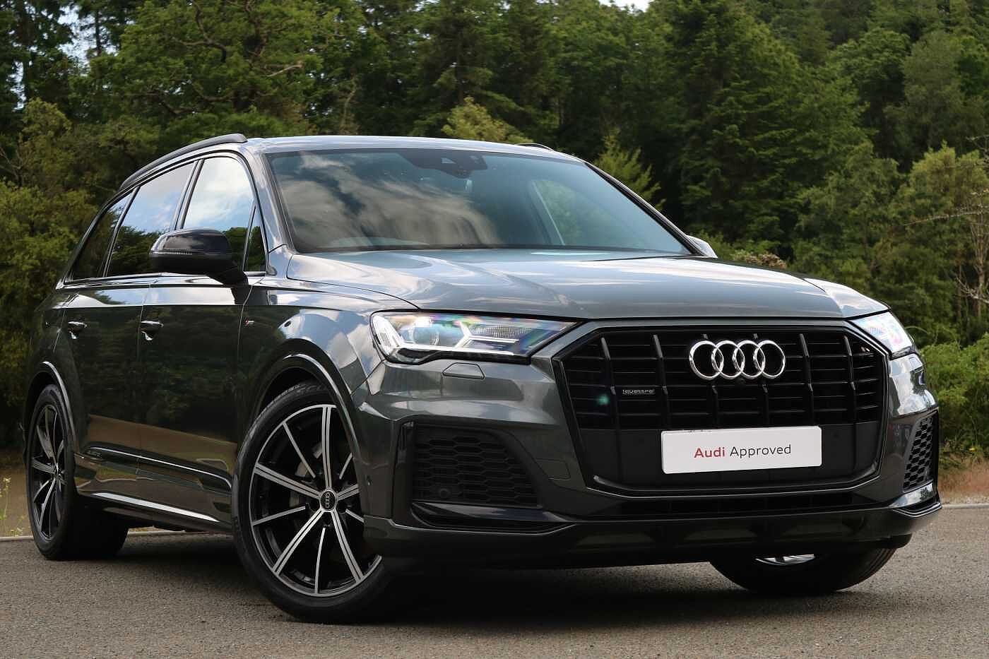 Main listing image - Audi Q7