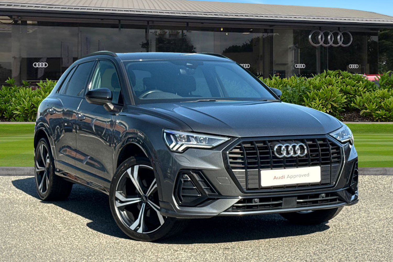 Main listing image - Audi Q3
