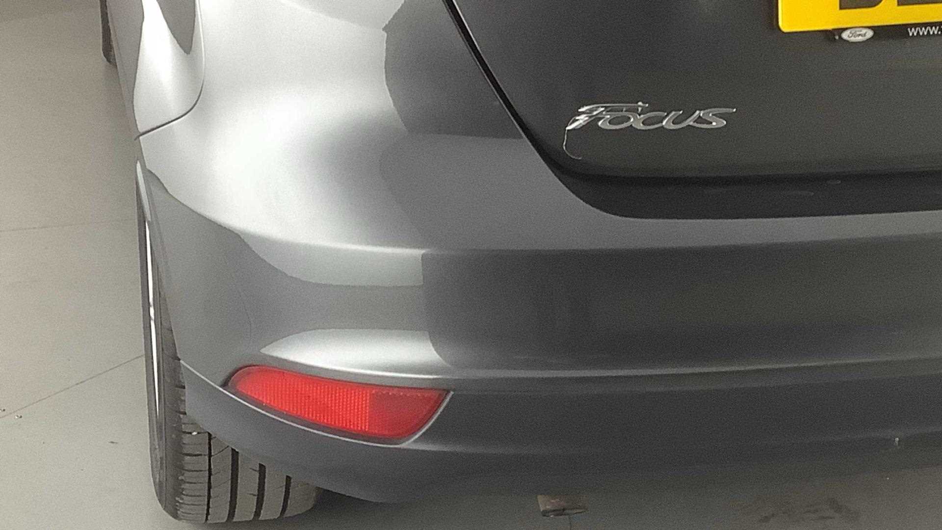 Main listing image - Ford Focus