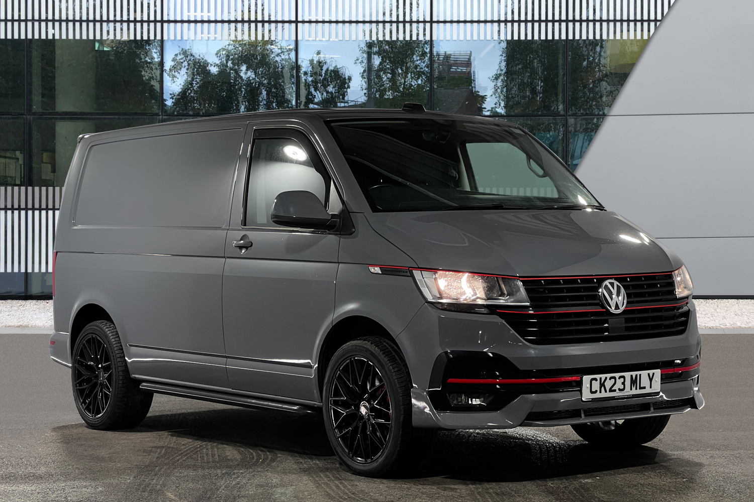 Main listing image - Volkswagen Transporter