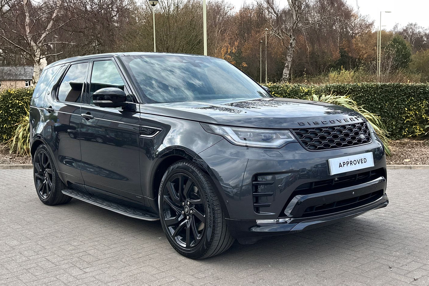 Main listing image - Land Rover Discovery