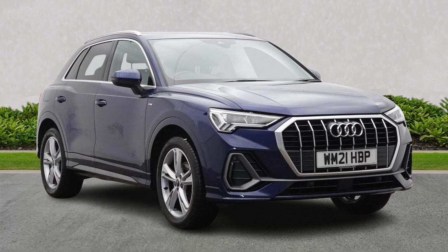 Main listing image - Audi Q3