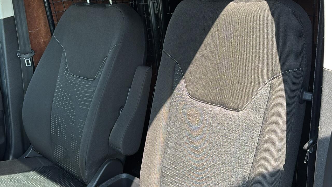 Main listing image - Ford Transit Courier