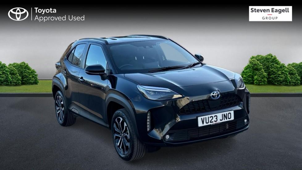 Main listing image - Toyota Yaris Cross