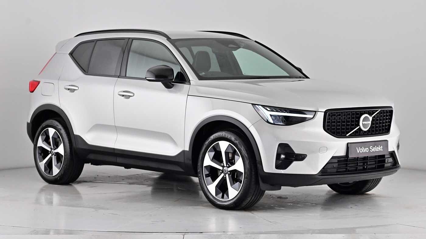 Main listing image - Volvo XC40