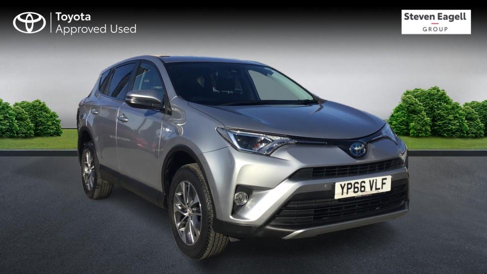 Main listing image - Toyota RAV4