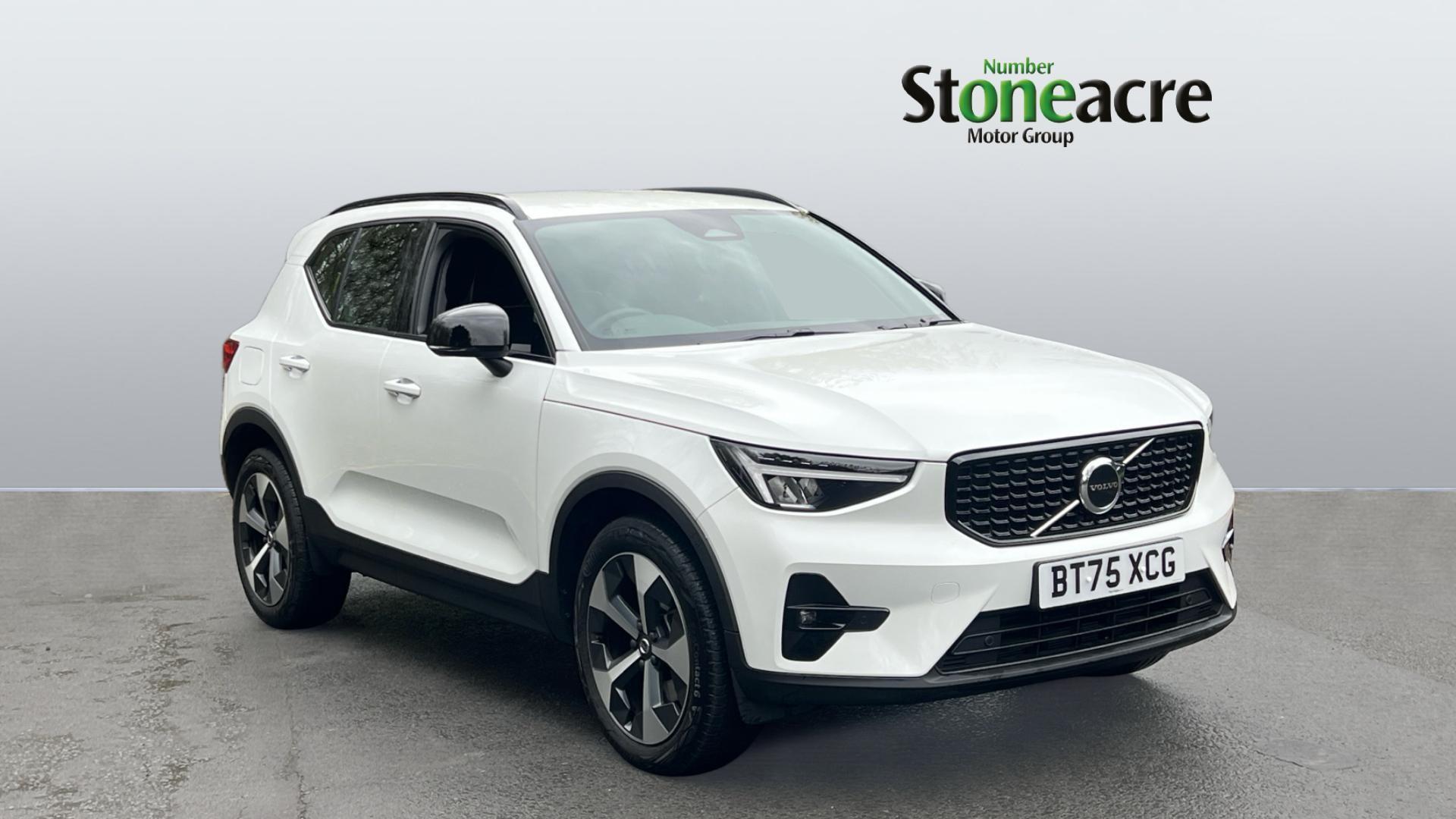 Main listing image - Volvo XC40