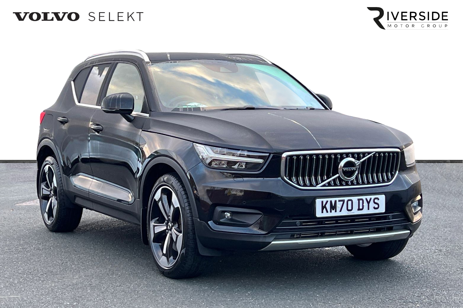 Main listing image - Volvo XC40 Recharge