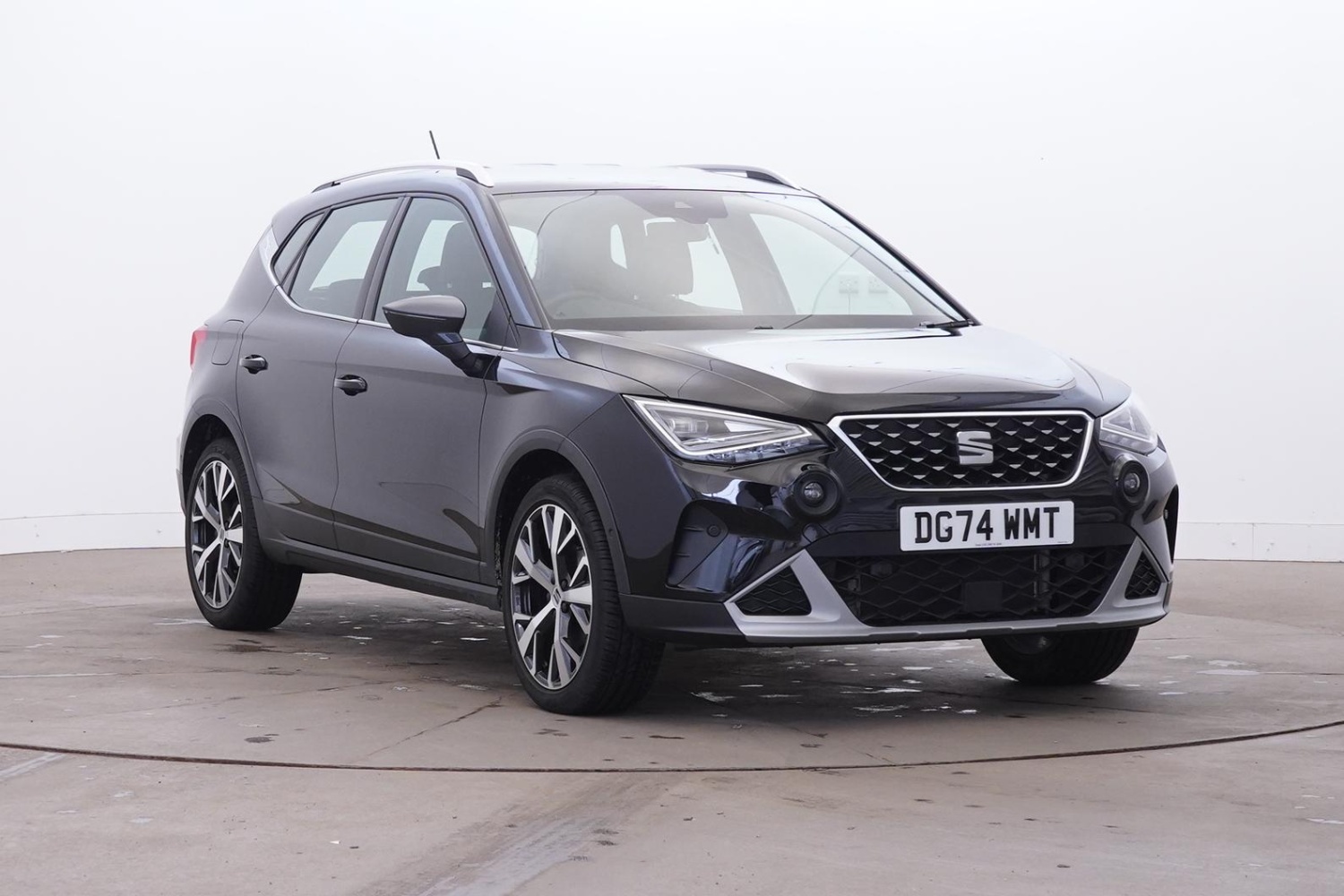 Main listing image - SEAT Arona