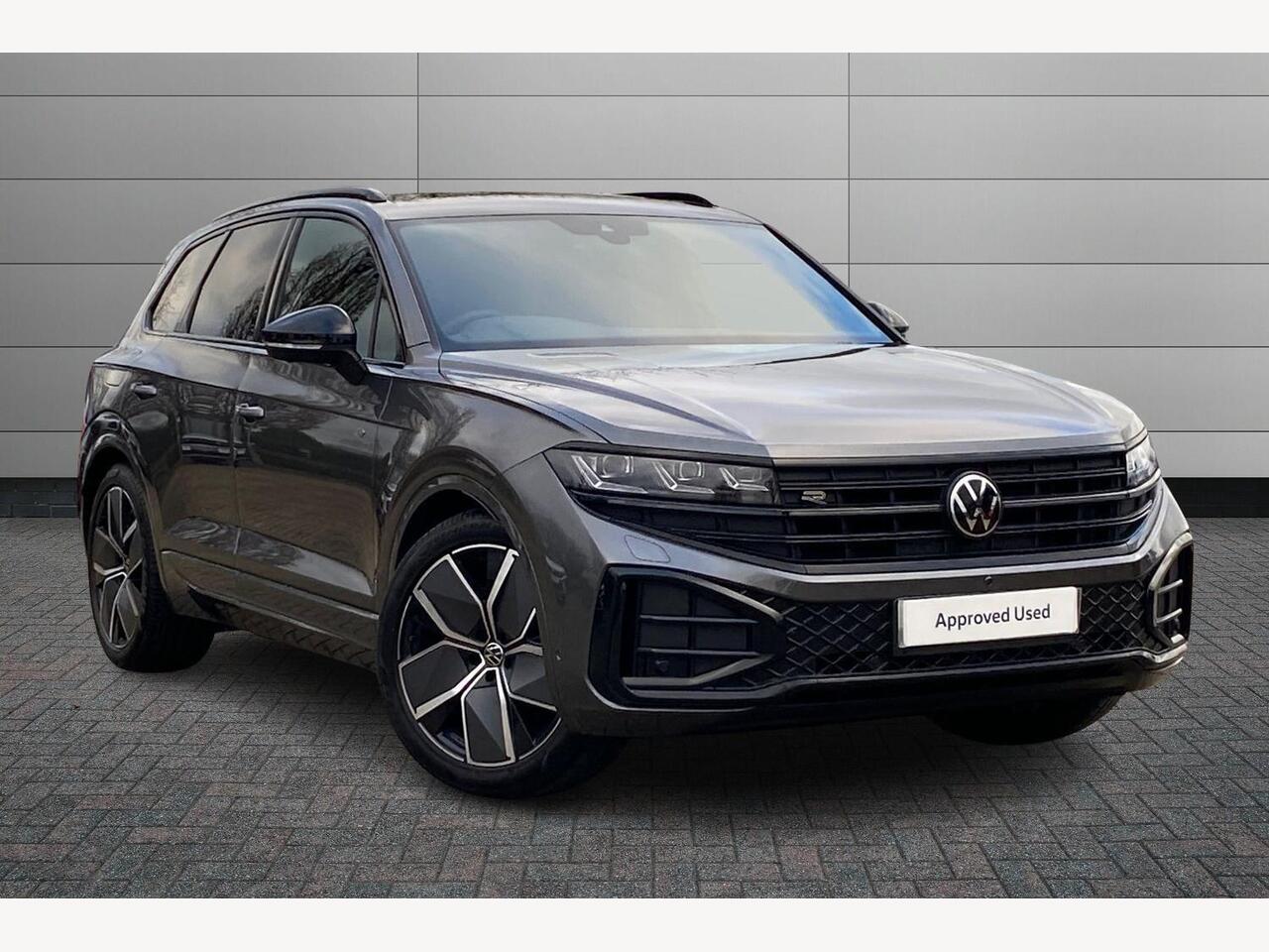 Main listing image - Volkswagen Touareg