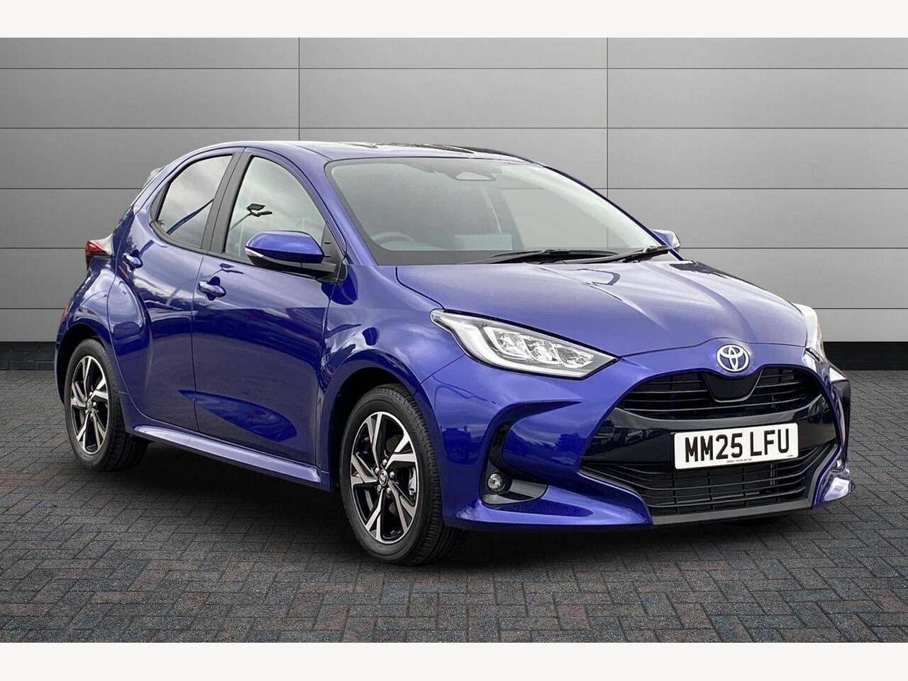 Main listing image - Toyota Yaris