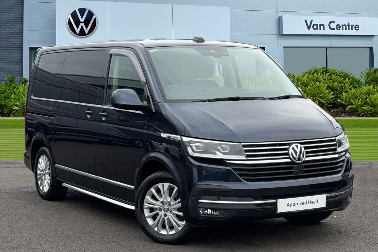Main listing image - Volkswagen Caravelle
