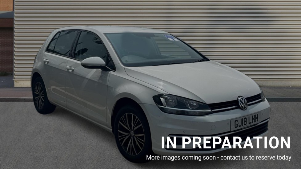 Main listing image - Volkswagen Golf