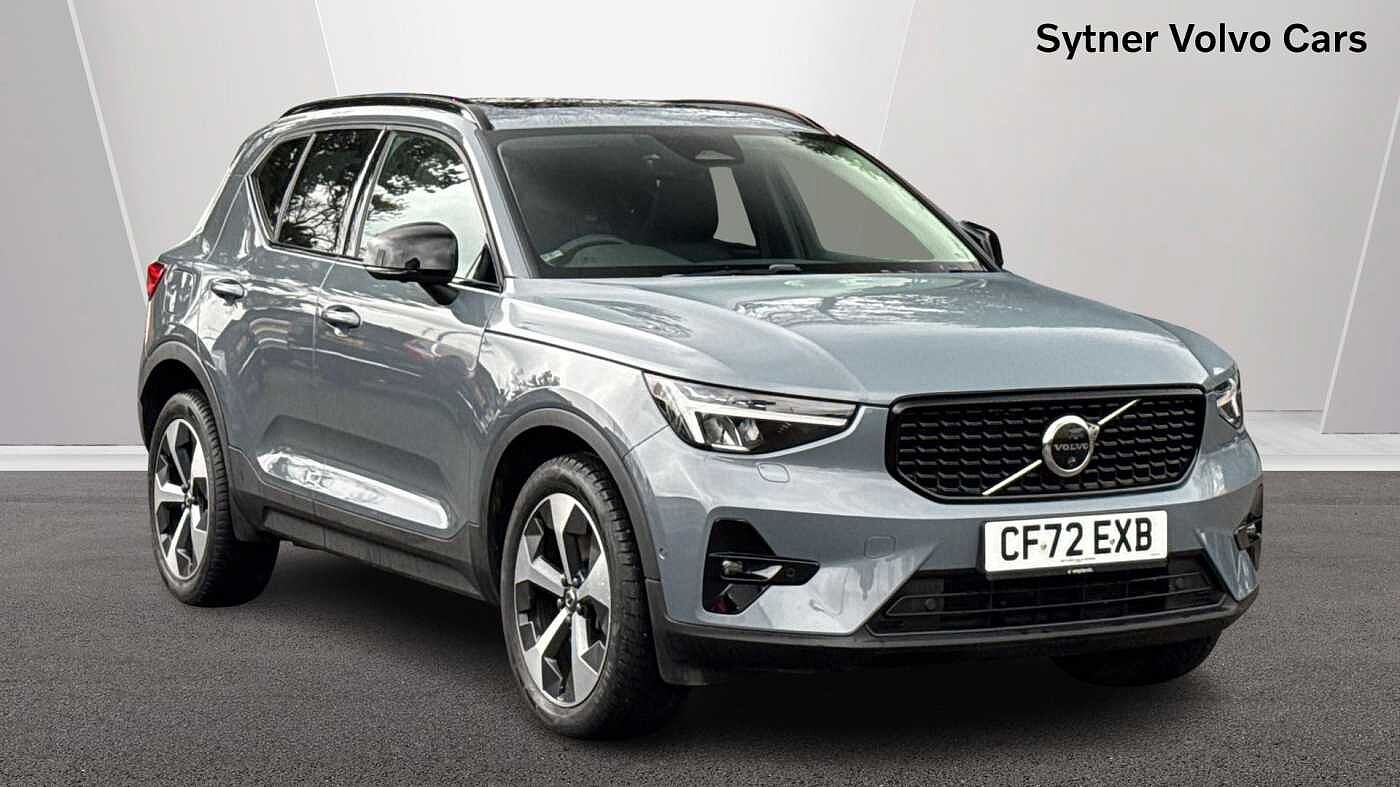 Main listing image - Volvo XC40