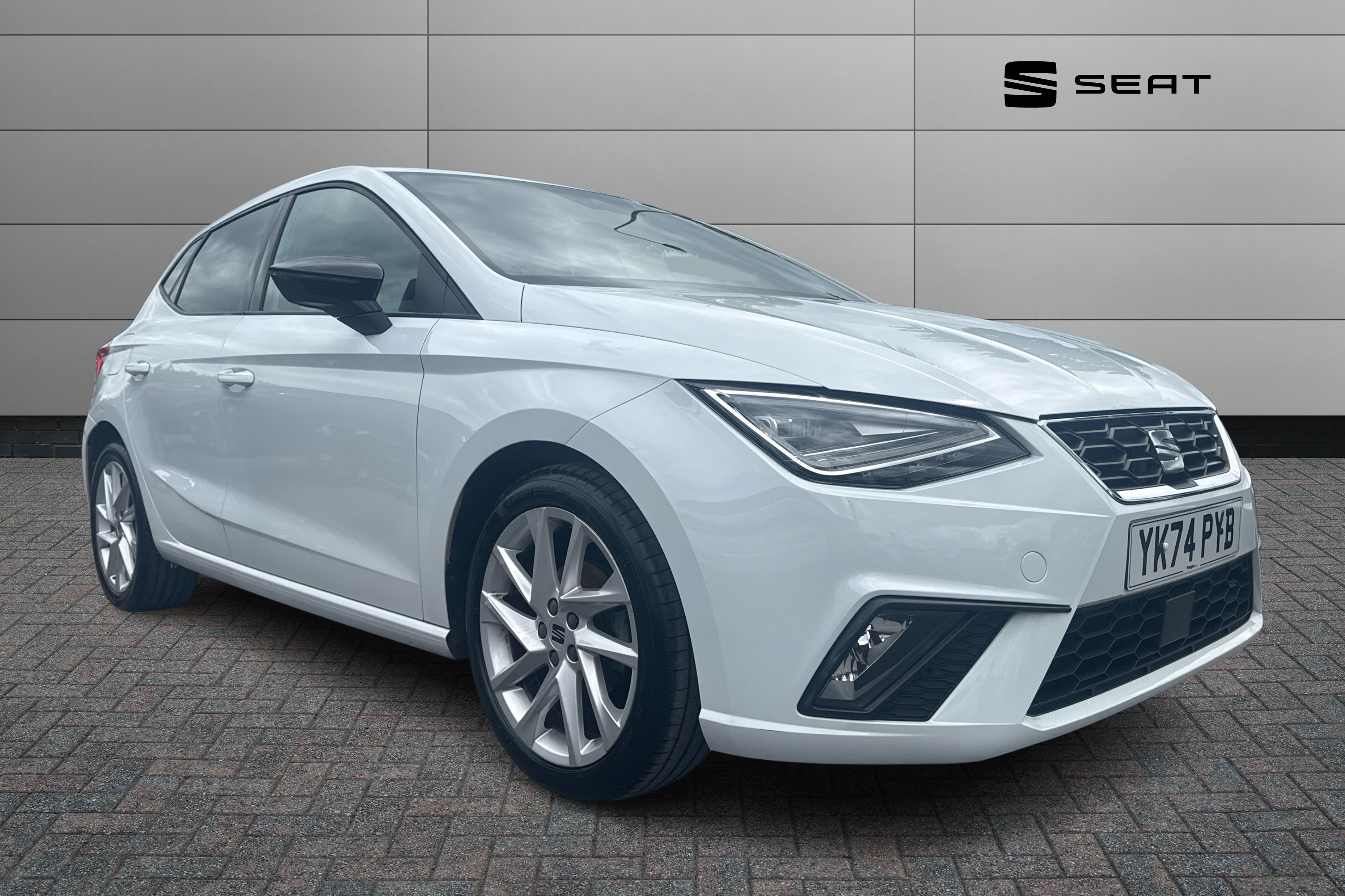 Main listing image - SEAT Ibiza