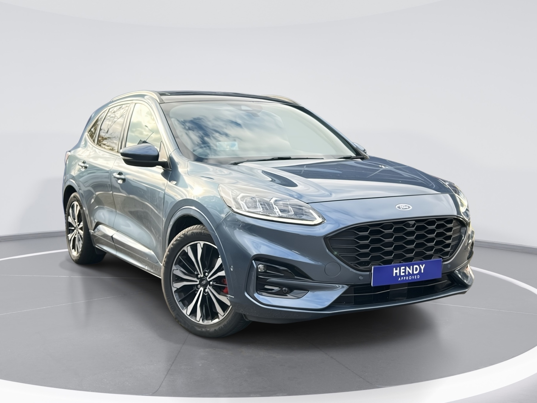 Main listing image - Ford Kuga