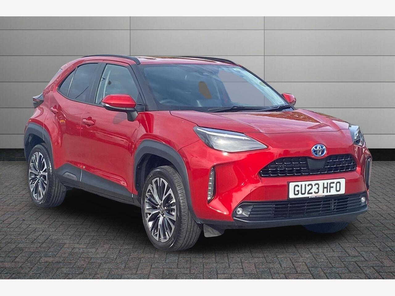 Main listing image - Toyota Yaris Cross