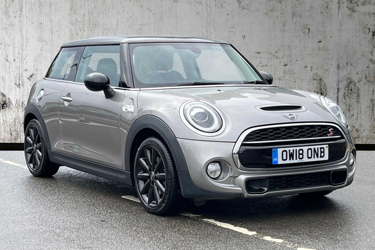 Main listing image - MINI Hatchback