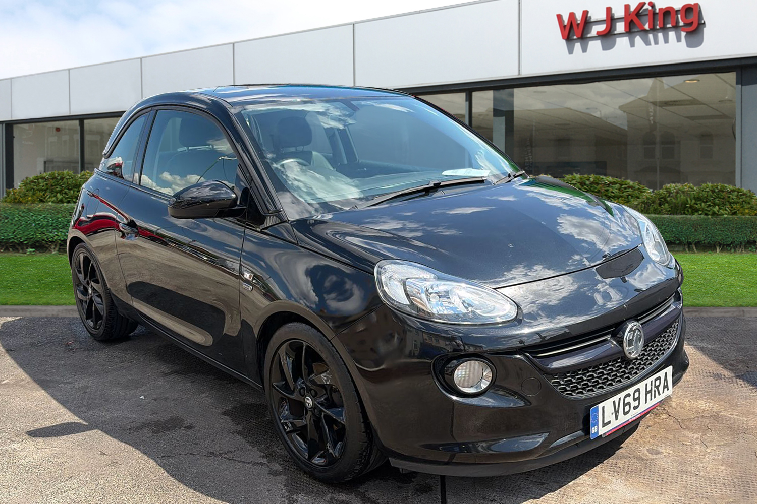 Main listing image - Vauxhall Adam
