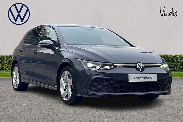 Main listing image - Volkswagen Golf GTE