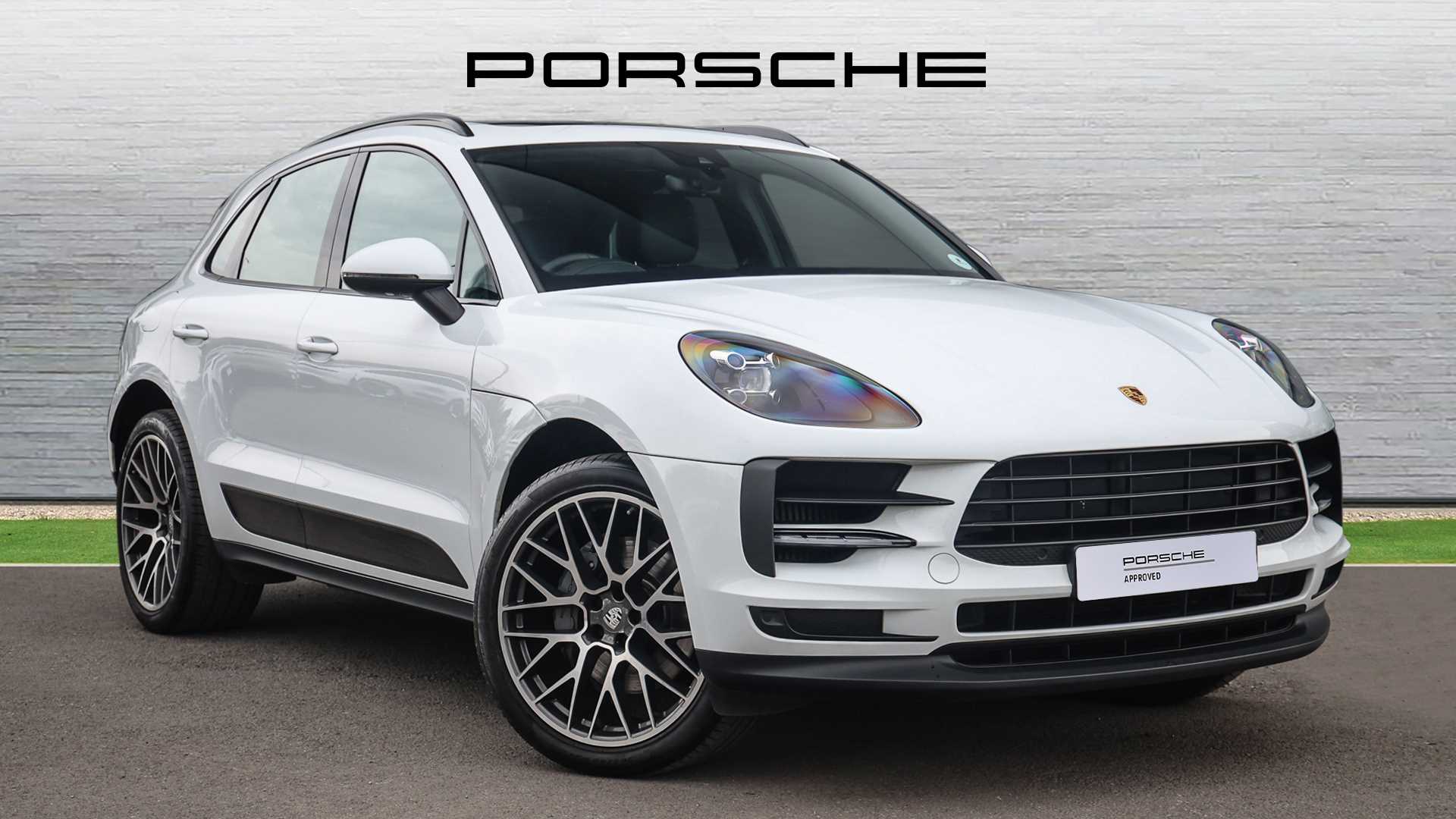 Main listing image - Porsche Macan