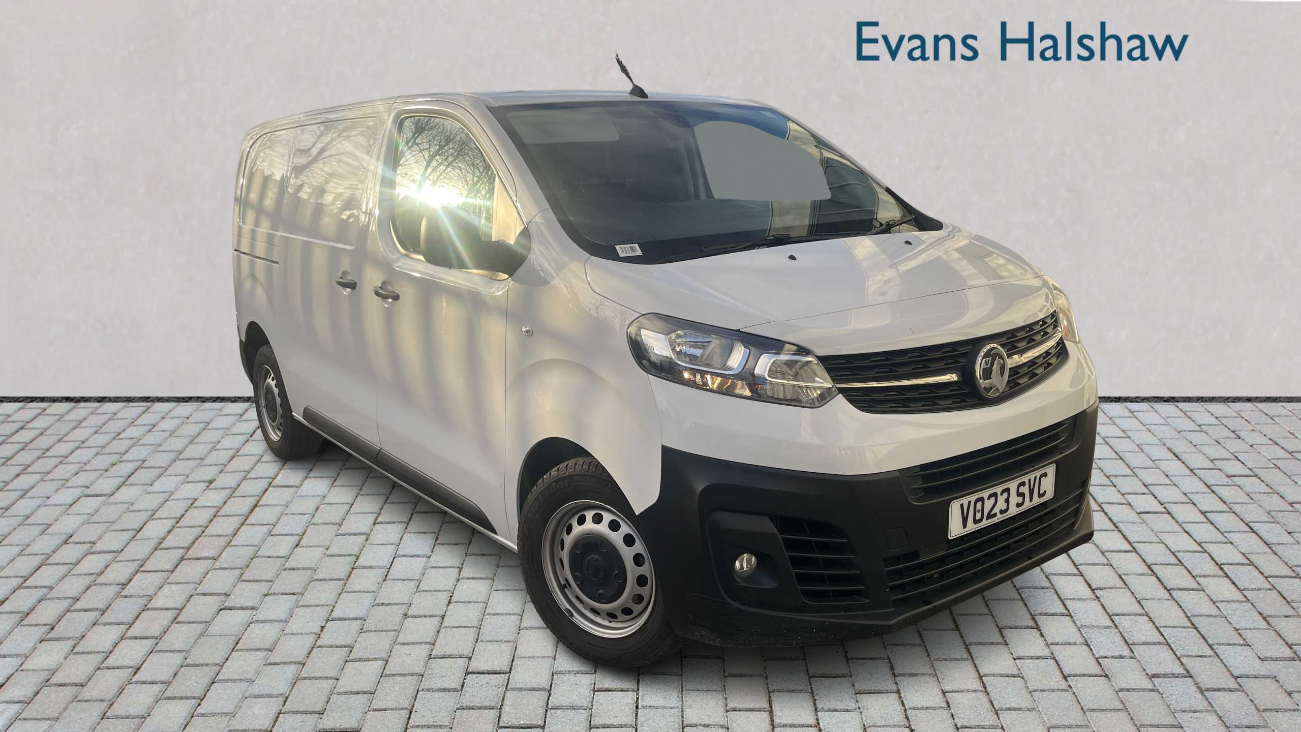 Main listing image - Vauxhall Vivaro