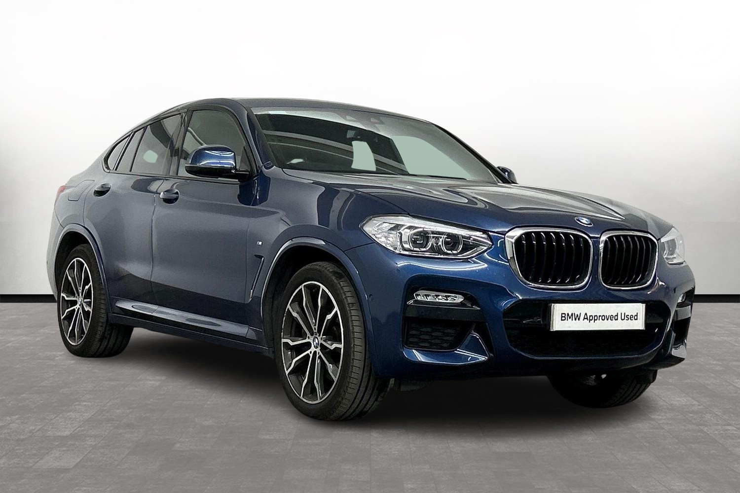 Main listing image - BMW X4