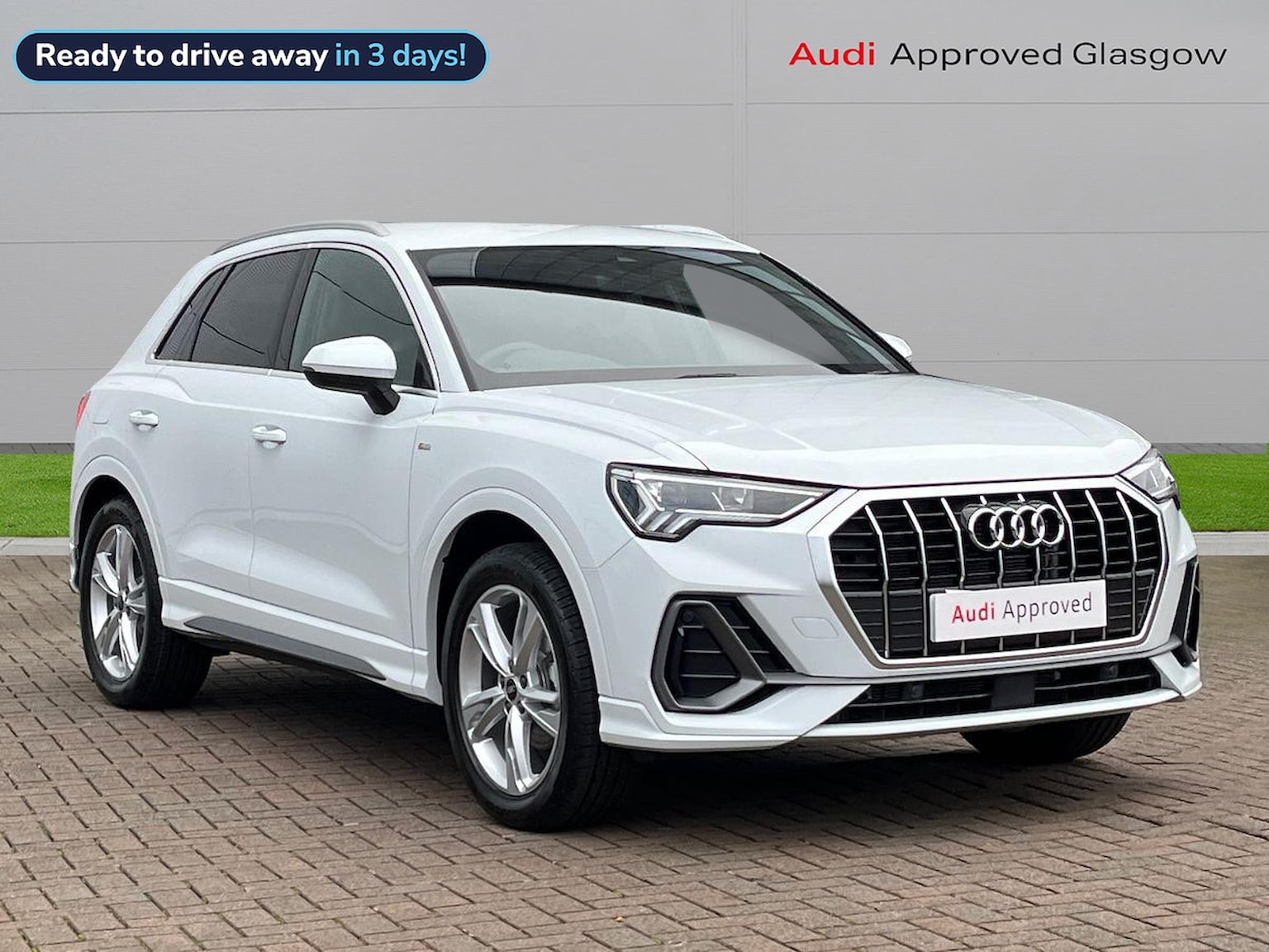 Main listing image - Audi Q3