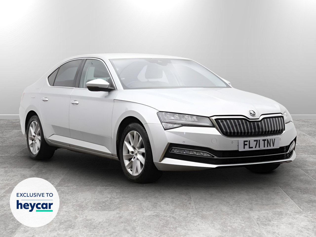 Main listing image - Skoda Superb