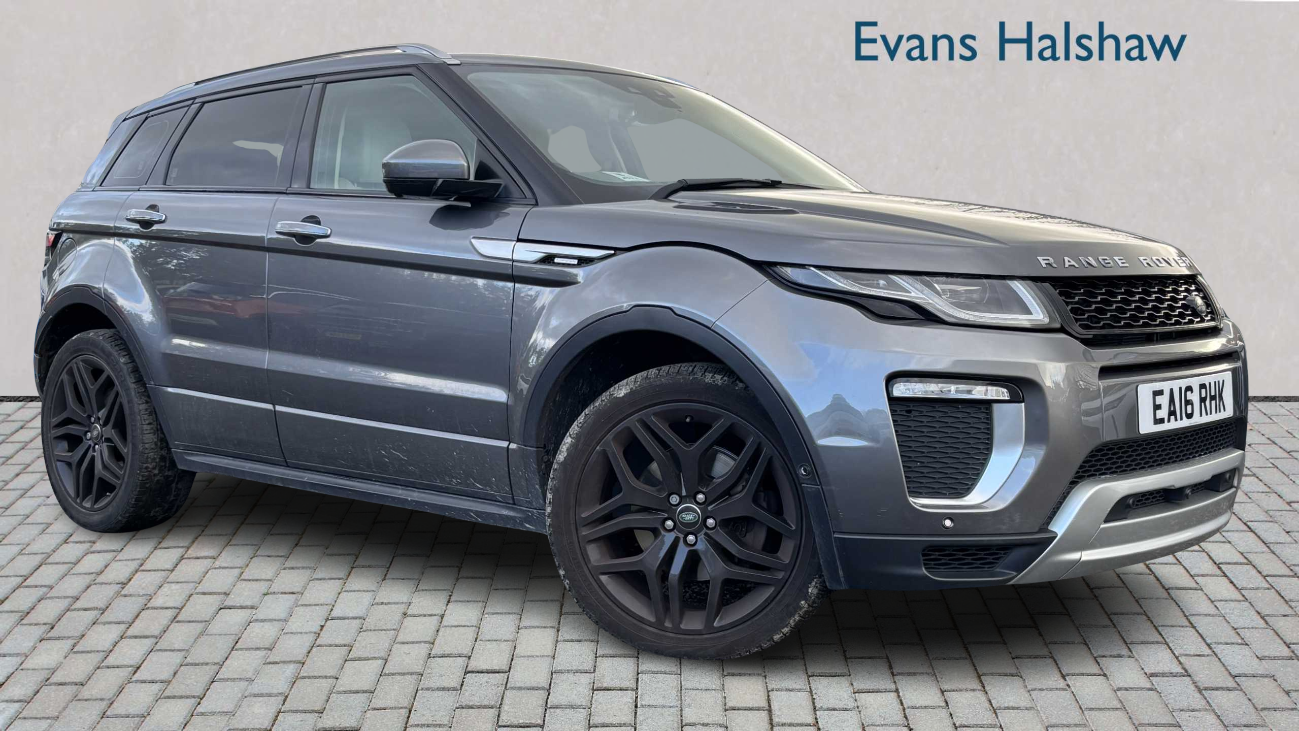 Main listing image - Land Rover Range Rover Evoque