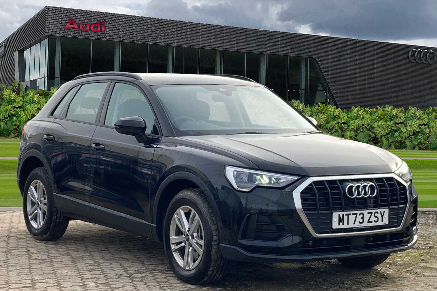 Main listing image - Audi Q3