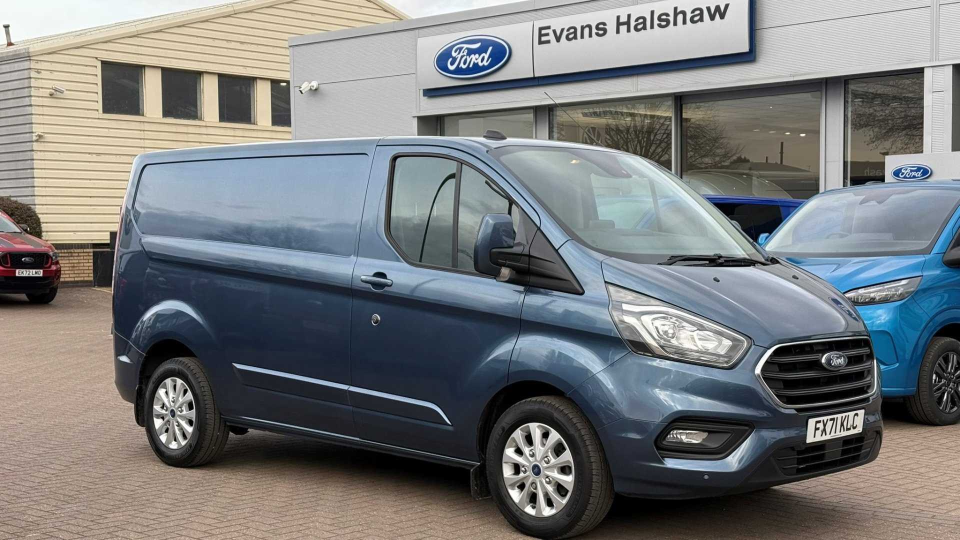 Main listing image - Ford Transit Custom