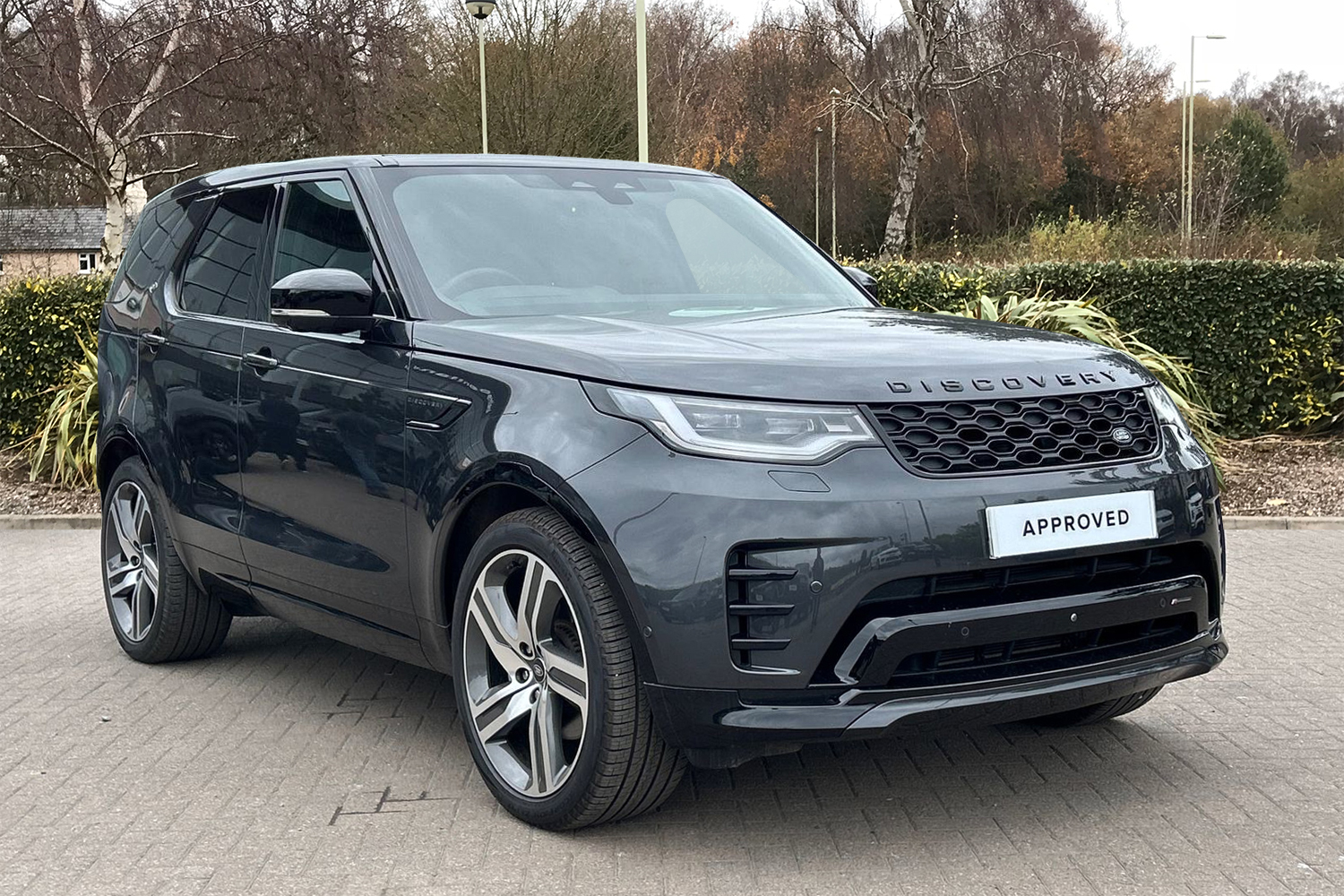 Main listing image - Land Rover Discovery