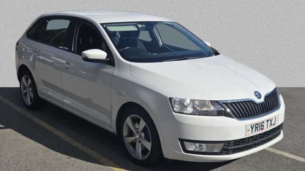 Main listing image - Skoda Rapid Spaceback